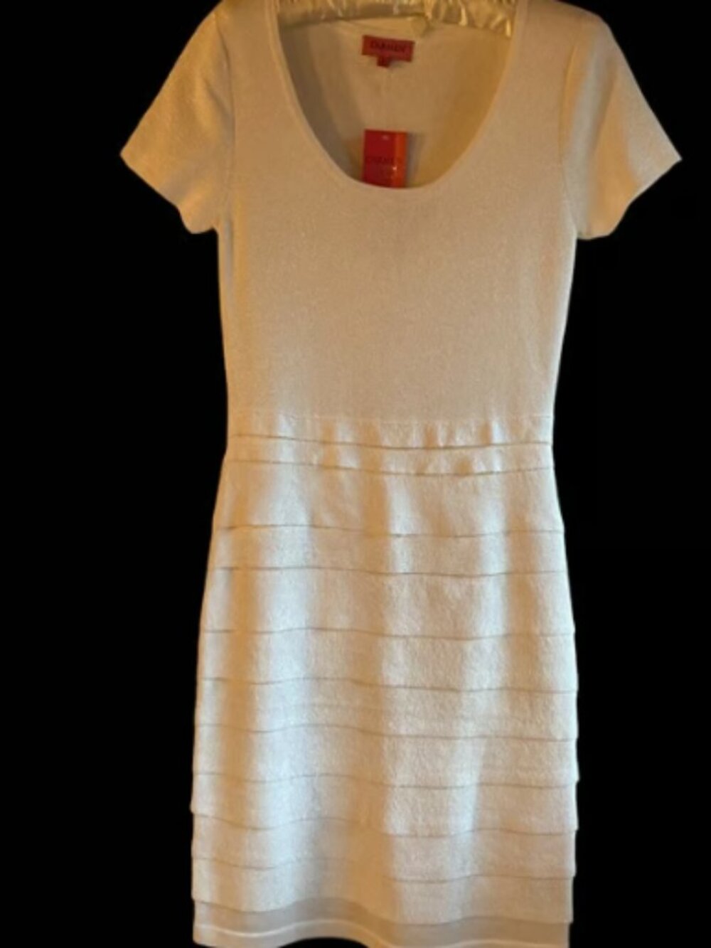 Carmen Marc Valvo White Shimmer Metallic Layered Dress Size Medium *NWT